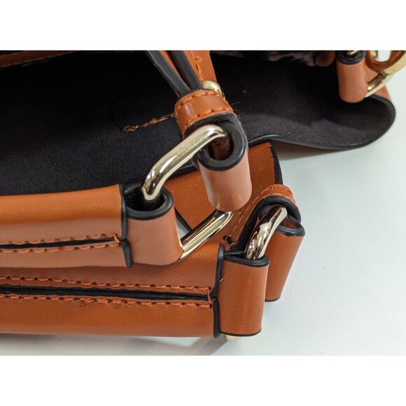 Danier Brown Leather Hobo Bag - Picture 5 of 9